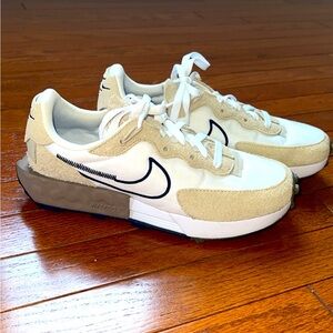 Nike Fontanka Waffle Sneaker Size 8